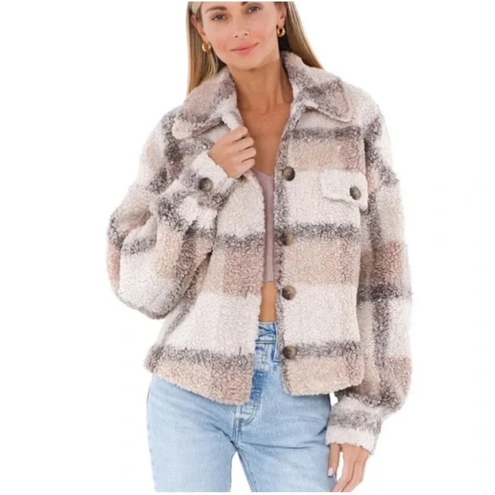 BB Dakota Plaid to See You in Light Camel Women’s Cropped Sherpa Jacket Size M - Picture 4 of 8